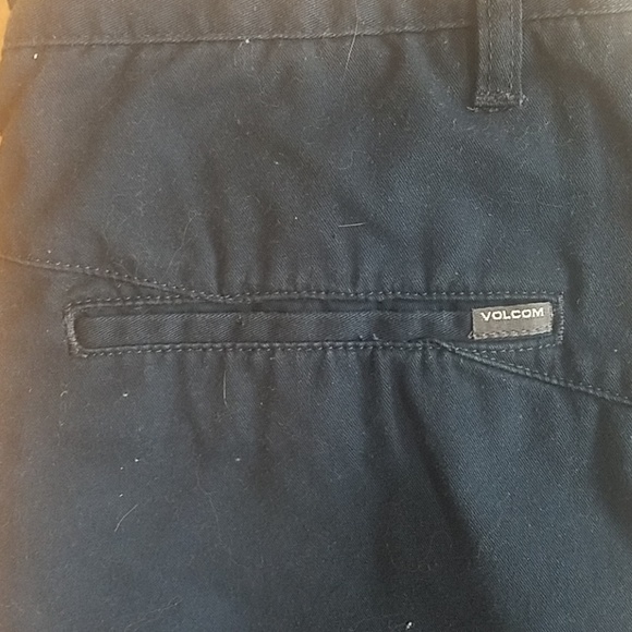 Men's Volcom golf shorts - Picture 2 of 7